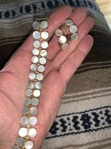 Vintage Mother Of Pearl Gold Tone  Bracelet Statement Bracelet 7.25” & Earrings - Picture 1 of 7