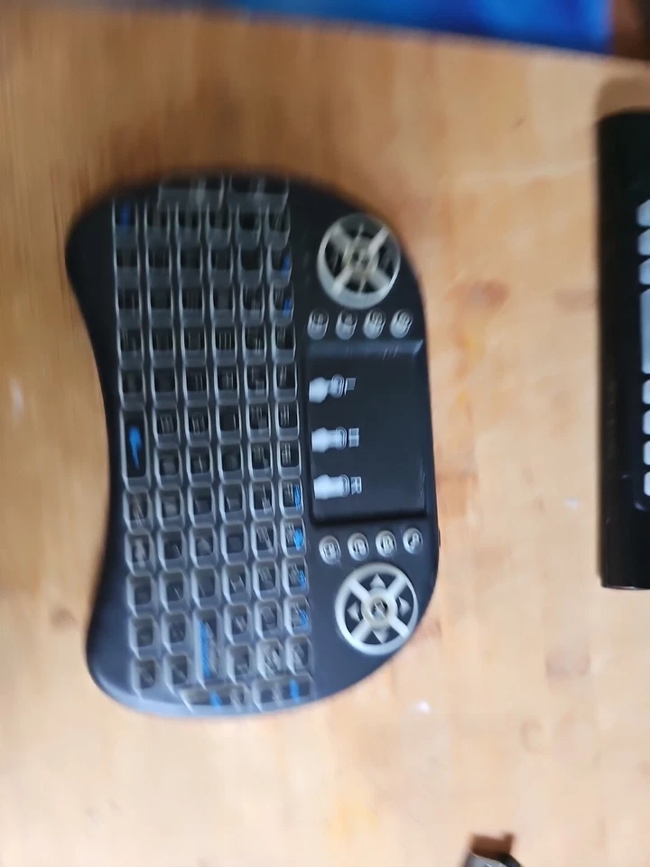 Bluetooth Wireless Remote And Keyboard No Bluetooth Dongle - Image 1 of 2