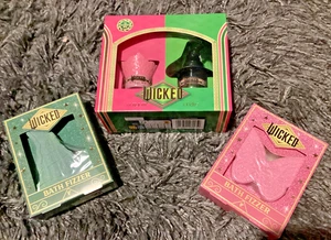BNIB New Sealed Wicked Lip Balm Duo 6.5g & 2 x Bath Fizzers - Glinda & Elphaba - Picture 1 of 7