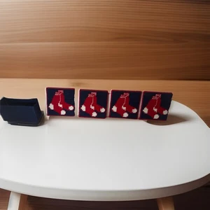 Juego De Colección 4 Posavasos de Lona Plástica Hilados Boston Red Sox Hechos a Mano Rojo Azul y Blanco - Imagen 1 de 5