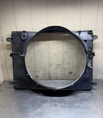 Cubierta superior e inferior del ventilador del radiador diésel 11-16 Ford F250 F350 6,7 L OEM Foto 1 de 4