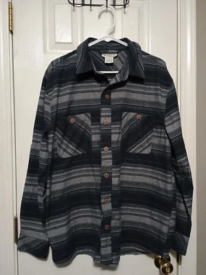 Rugged Earth Outfitters Sz L Shirt - Image 1 of 4