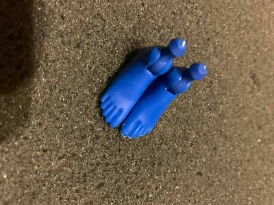 Marvel Famous Covers - SPIDERWOMAN GIRL  Figure DOLL feet for customizing  - Image 1 of 3