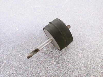 VERY NICE USED ORIGINAL PORSCHE 914 ENGINE MOUNT CROSS RUBBER BUFFER - Imagem 1 de 4