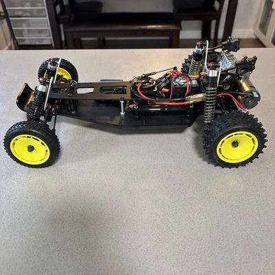 Kyosho Ultima II - Image 1 of 4