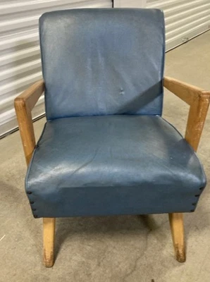 "Silla moderna vintage de mediados de siglo - pieza de proyecto - 24"" de ancho" Foto 1 de 4