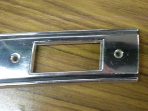 1969 69 Chevrolet Chevy Estate Wagon Rear Marker Light Bezel GM 3950606 RH OEM - Bild 1 von 1