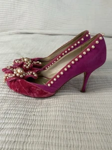 Beverly Feldman Rosa Fucsia Terciopelo Peep Toe Legalmente Rubio 3” Tacones EE. UU. 6 Flores - Imagen 1 de 13
