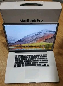Apple A1297 Macbook Pro 17" 2011 i7 Quad Core 2.3 Ghz 8GB RAM 500GB 9+ With Box - Picture 1 of 18