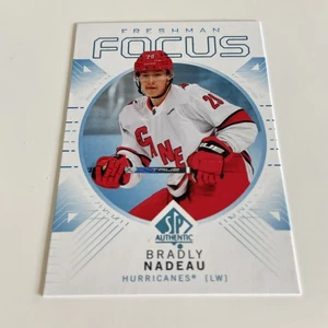NHL Card-Bradly Nadeau-Blue Freshman Focus-SP Authentic 2024-25-Carolina - Bild 1 von 2
