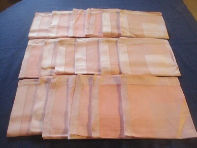 Lot N°80 de 18 serviettes de table en lin ou coton rose bon état + ou - claires - Photo 1/4