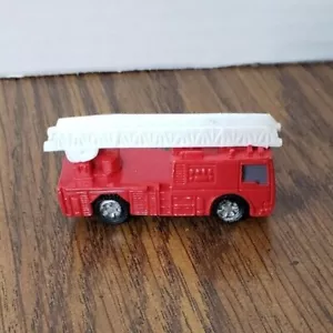 Safari LTD On The Road Red Small Diecast Fire Truck - Picture 1 of 5