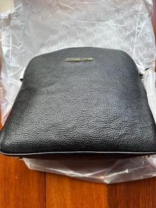 Nueva Bandolera Auténtica Michael Kors 30S7GZ5M2L Mercer Guijarro NEGRO Cuero Cúpula - Imagen 1 de 4