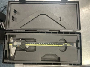 USED MITUTOYO CD-8"CSX DIGITAL MICROMETER (QUC021635) - Picture 1 of 3