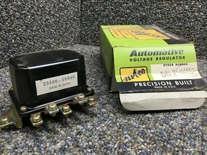 VINTAGE Illaco DN-2 Automotive Voltage Regulator - Picture 1 of 3
