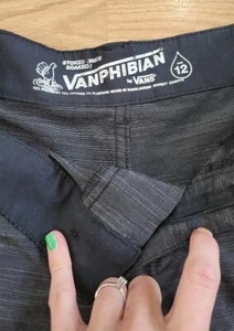 Vans Vanphibian Shorts Boys Size 12 Black Beach Board Surf - Picture 1 of 5