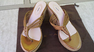 Elie Tahari Gold Tess Espadrille Women Sandals Left Shoe Sz 7.5 Right Sz 7