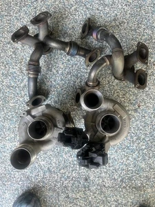 OEM 2018-2020 BMW F90 F91 F92 F93 M5 M8 TURBO TURBOCHARGER RIGHT LEFT W/Manifold - Picture 1 of 8