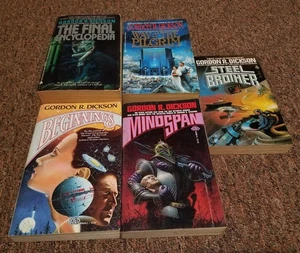 Lot of 5 SCIENCE FICTION BOOKS by Gordon R. Dickson   BEGINNINGS, MIND SPAN + - Foto 1 di 7