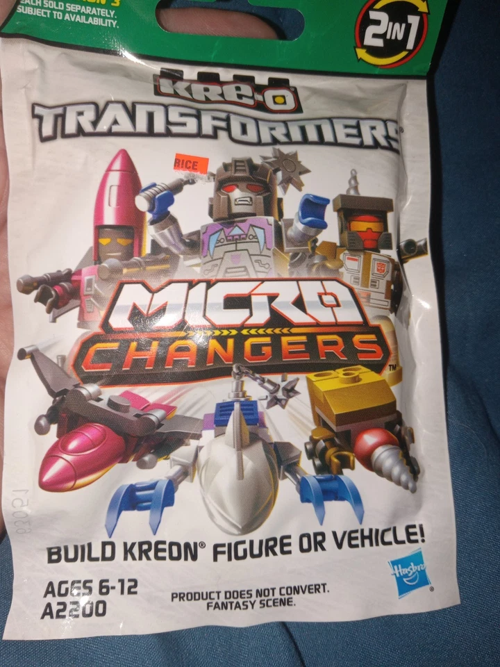 8 KRE-O Transformers Micro Changers Collection 4 Bags Hasbro 2 in 1