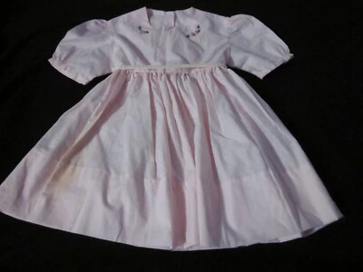 Lindo Vestido Vintage Rosa Floral Bordado Terciopelo Cinturón Niñas Foto 1 de 4