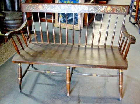NICHOLS AND STONE NORTHERN HARDWOOD 2 SEATER BENCH CHAIR AUTUMN STENCILS USA VTG Cover
