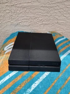 Sony PlayStation 4 PS4 500GB Black Console Gaming System Only - CUH-1215A - Picture 1 of 4