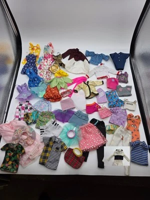  Muñeca Barbie Ken Lote de Ropa Clon Mixto Algunos De Colección Gran Lote De 50 Sin Marca Foto 1 de 4