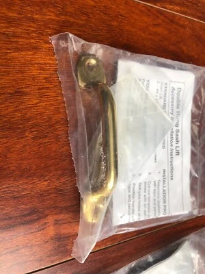 MAVIN Sash Lift Single Hung Window - 2 Pieces. - Image 1 of 4