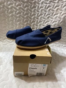 NEW TOMS WOMEN CLASSIC NAVY CANVAS SLIPON SHOE 001001B07NVY SIZE 9 - Picture 1 of 3