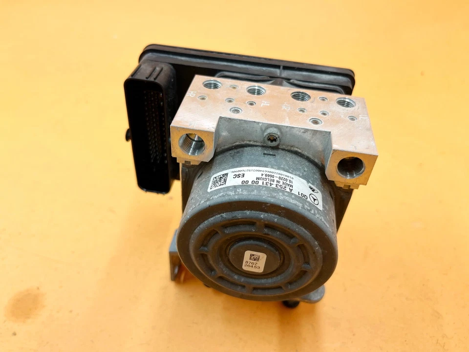 15-21 MERCEDES BENZ C300 W205 ABS ANTI LOCK BRAKE PUMP CONTROL MODULE UNIT OEM - Image 1 of 4