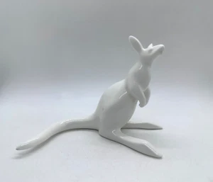 Figura canguro de porcelana 4,50"" - Imagen 1 de 13