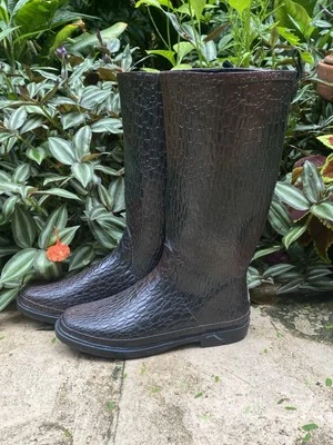 THE ORIGINAL MUCK COMPANY FIELD BOOTS Brown SIZE 1OW Reptile Print - Image 1 of 4