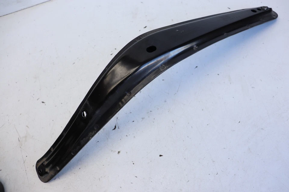 Soporte de parrilla delantera Bentley Continental GT cupé 2006 LHS 3W0805641C J195 Foto 1 de 1