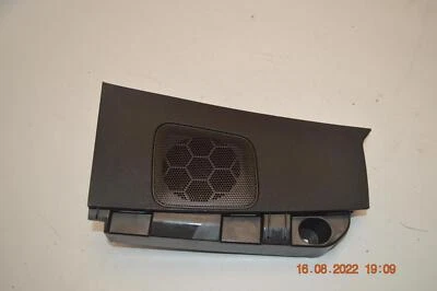 GMC YUKON 2021-2022 TRASERO D PILAR LADO DERECHO ALTAVOZ SUPERIOR CON PANEL DE AJUSTE OEM Foto 1 de 4