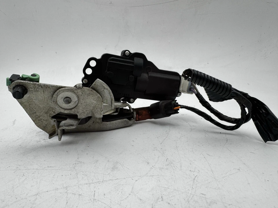 Trava de portão de elevação Ford Explorer 2006-2010 fabricante de equipamento original - Imagem 1 de 4