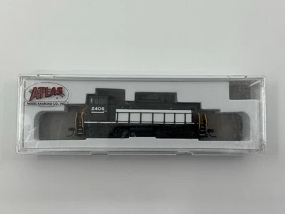 N Scale Atlas 40002526 Norfolk Southern MP15DC Switcher Locomotive NS #2406 - Image 1 of 4