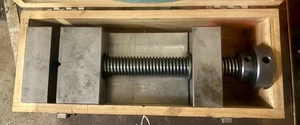 Accupro Toolmakers Vise in Fitted Wooden Box - Picture 1 of 2