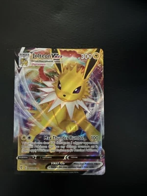 Jolteon VMAX 051/203 SWSH07: Evolving Skies Holo - Image 1 of 4