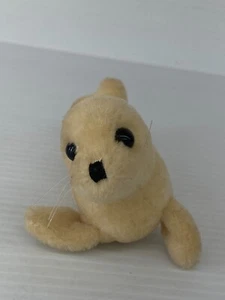 Vintage 1983 R. Dakin & Co. Tiny Small Beige Cream Stuffed Animal Plush 5” - Picture 1 of 6
