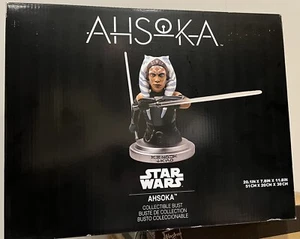 Star Wars: Ahsoka - Ahsoka Tano Collectible Bust 1-6th Scale NIB - Picture 1 of 10