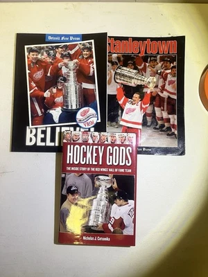 Paquete de libros conmemorativos de la Copa Stanley de Detroit Red Wings Foto 1 de 4