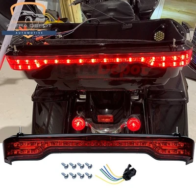 Luz trasera de freno LED roja Tour Pack para Harley Road Glide 14-24 Foto 1 de 4