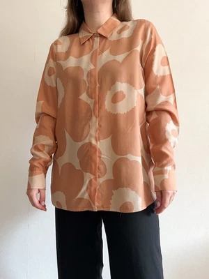 Marimekko Women's Värssy Unikko Shirt Cupro-Viscose Rounded Hem Blouse Size M-L - Image 1 of 4
