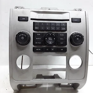 08 2008 Ford Escape AM FM XM CD radio receiver 8L8T-19C107-AM OEM - Picture 1 of 3