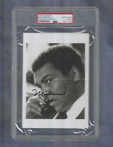 Muhammad Ali Heavyweight Champ Boxing Autographed 5x7 Photo PSA SLAB Fan Mail