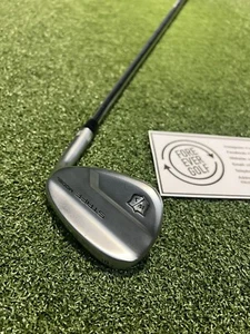 WILSON STAFF MODEL SAND WEDGE (14 Degree), Mens RH, Wedge Flex,*MINT USED* - Picture 1 of 5