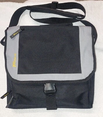 Mini Messenger Bag Targus City Gear Case for iPad, Tablet, & Notebooks W/Strap  - Image 1 of 4
