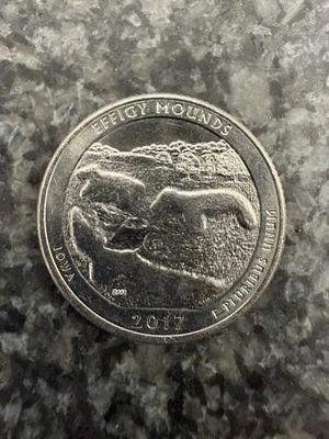 2017 IOWA America the Beautiful Quarter EFFIGY MOUNDS RARE coin for Collectors! - Image 1 of 2