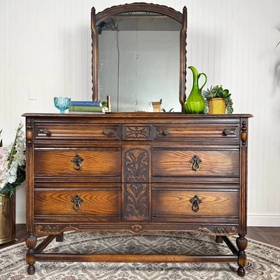 Cómoda antigua de roble con espejo - Renacimiento jacobeo de los años 20 Foto 1 de 4